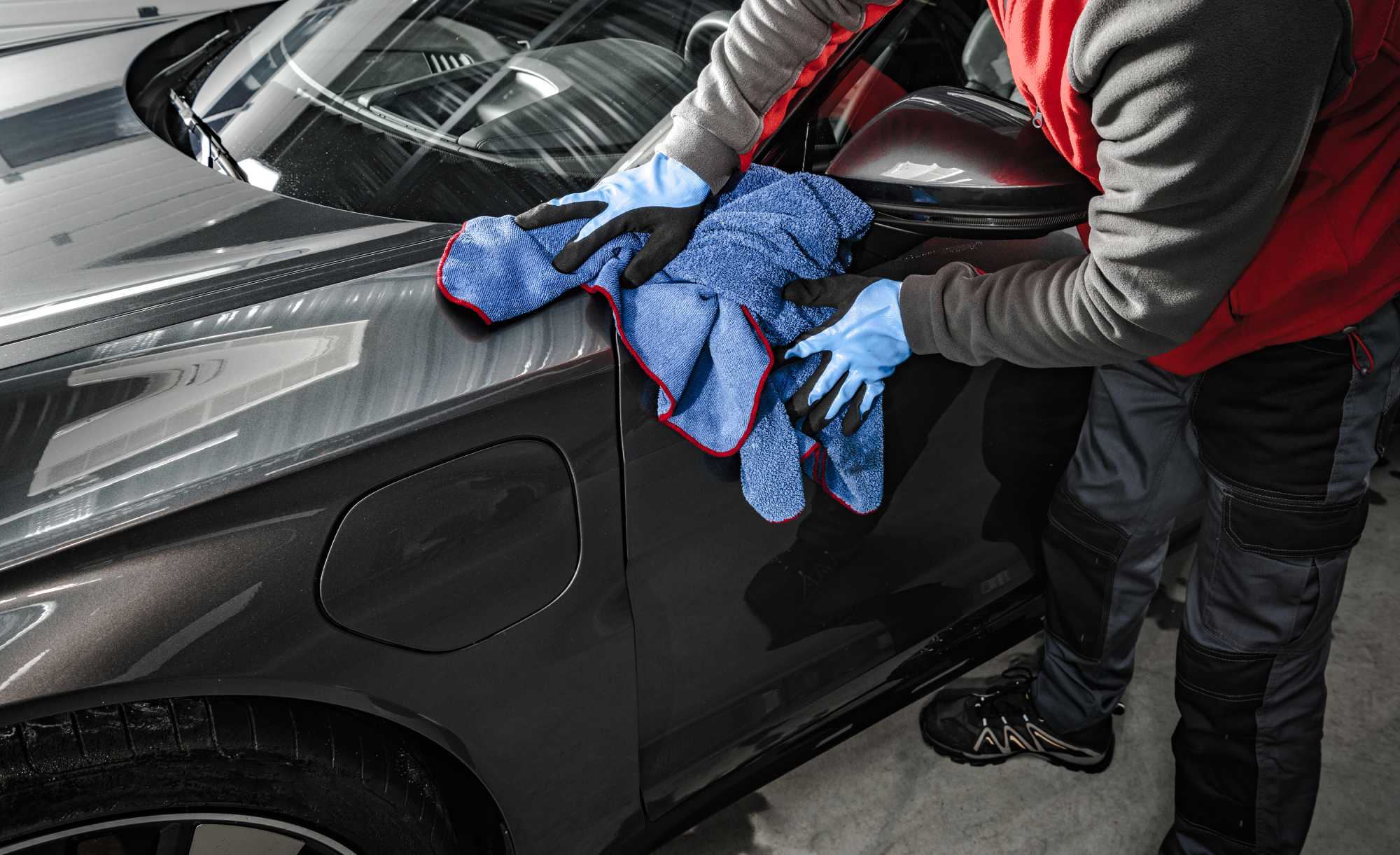 Why Hand-Dried Finishing Makes a Difference at The Car Wash
